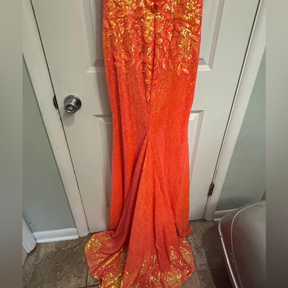 PROM DRESS - Picture 5 of 5